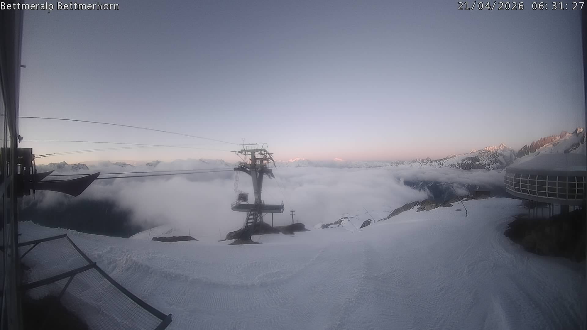 Archived image Webcam Aletsch Arena: Bettmerhorn