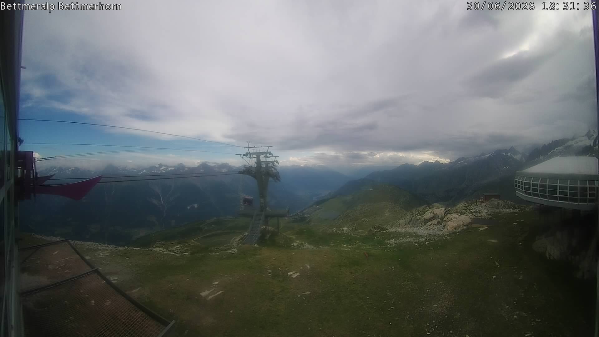 Archived image Webcam Aletsch Arena: Bettmerhorn