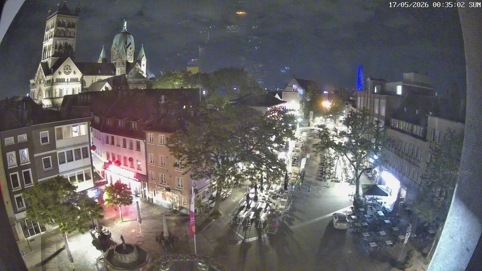 Archiv Foto Webcam Neuss: Blick auf das Quirinus Münster