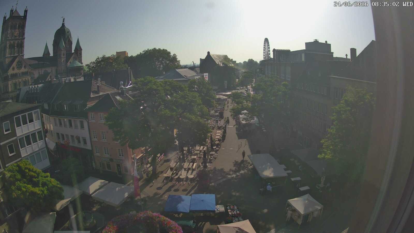 Archived image Webcam City of Neuss: View at the Quirinus Church