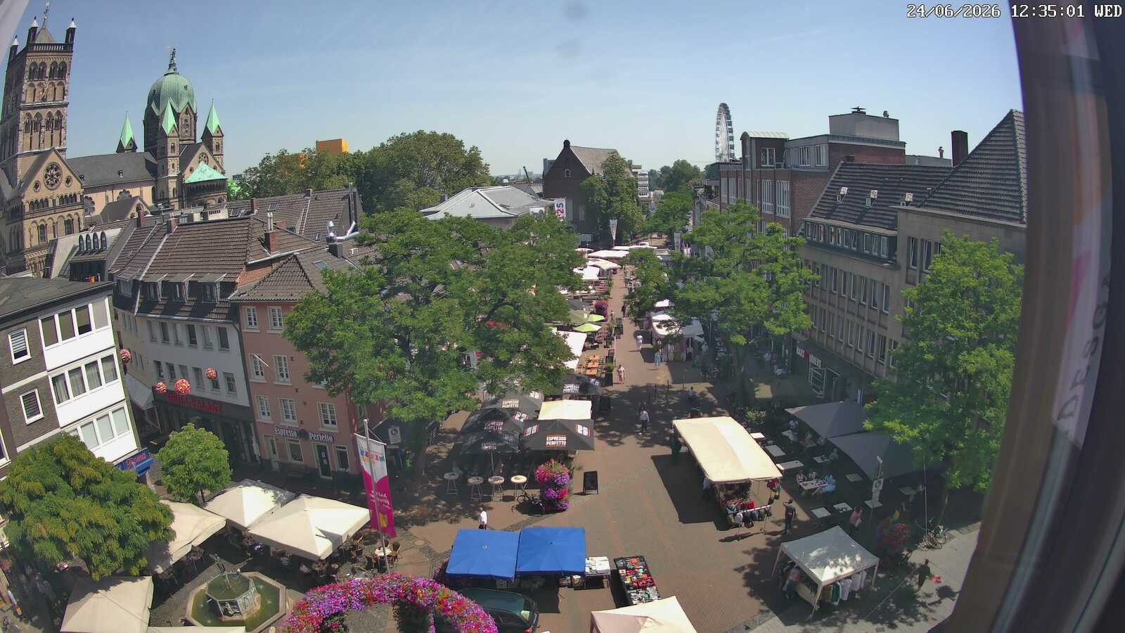 Archived image Webcam City of Neuss: View at the Quirinus Church