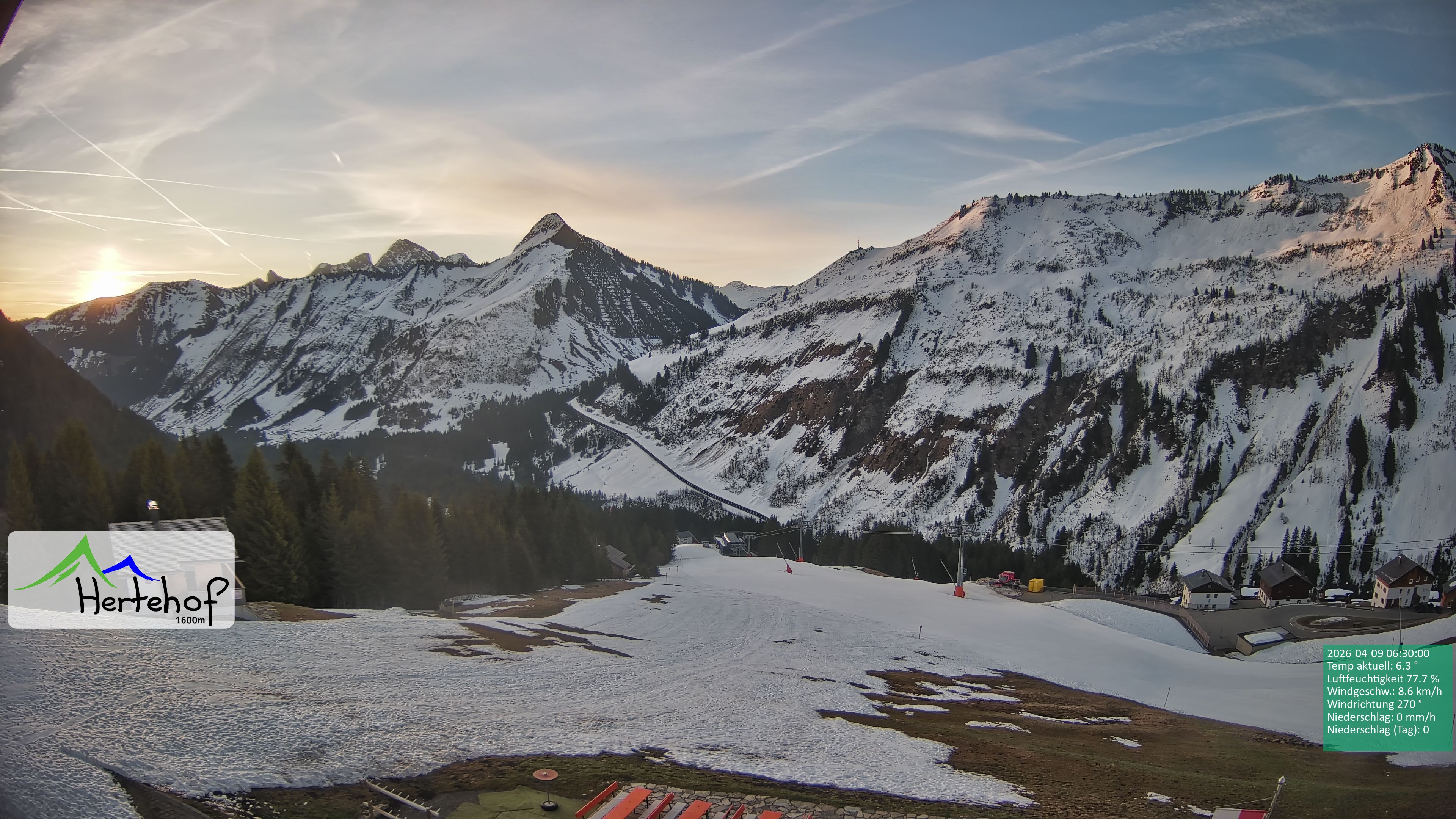 Archiv Foto Webcam Damüls: Blick vom Hertehof