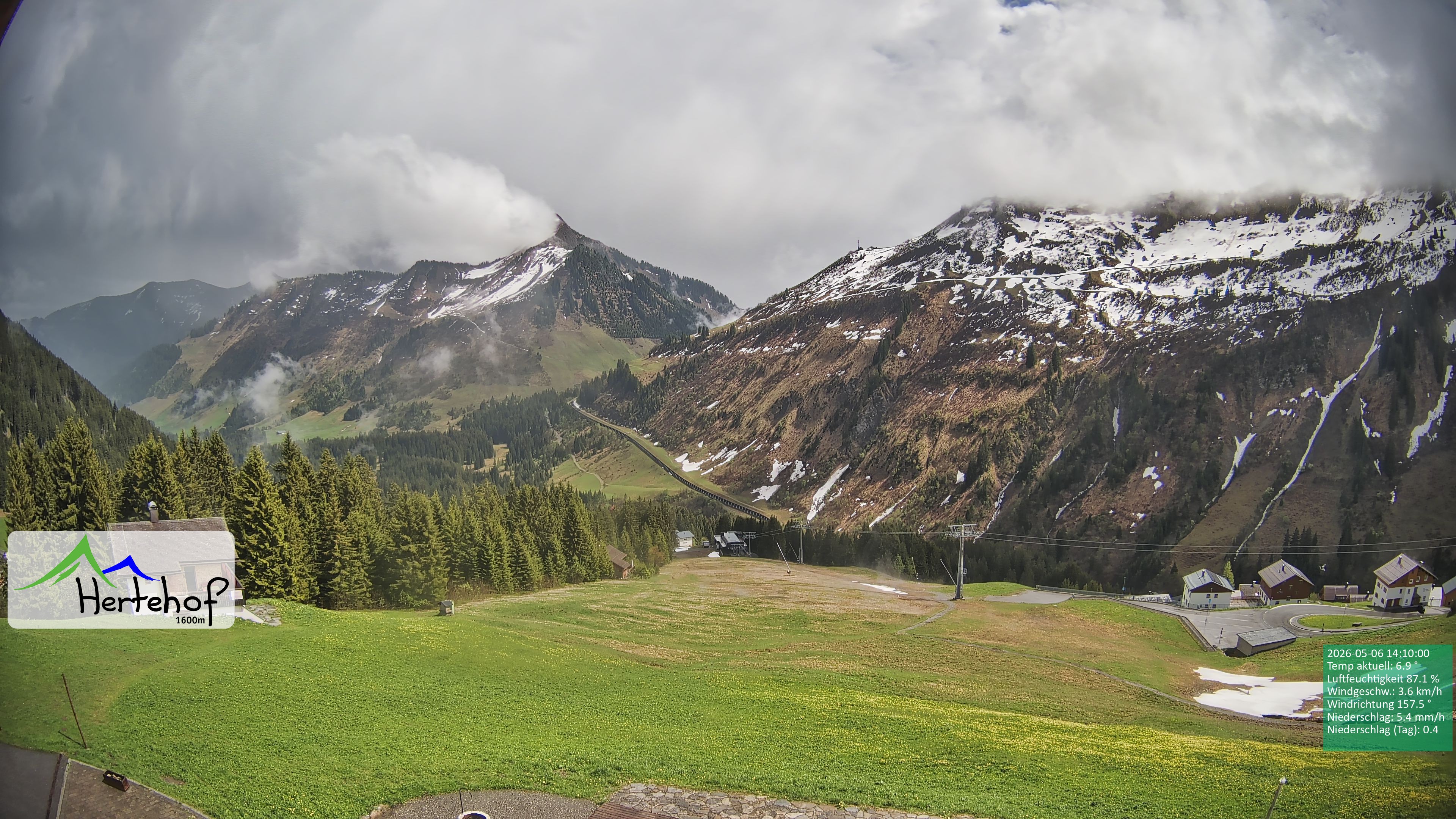 Archiv Foto Webcam Damüls: Blick vom Hertehof