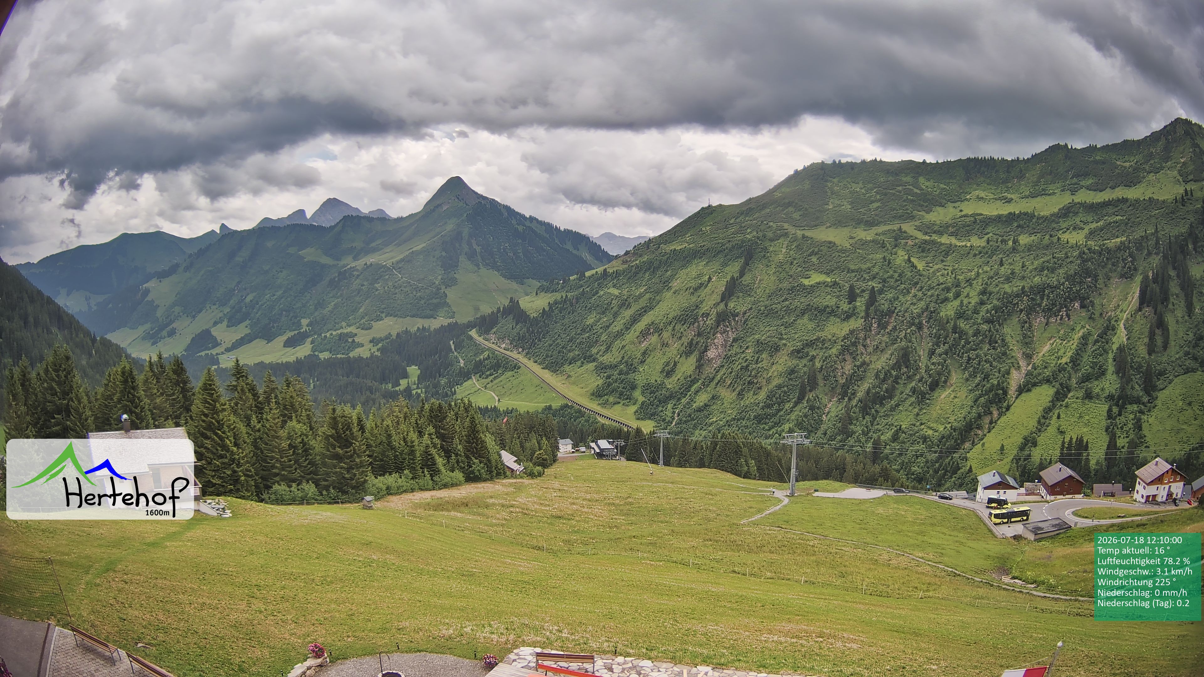 Archiv Foto Webcam Damüls: Blick vom Hertehof