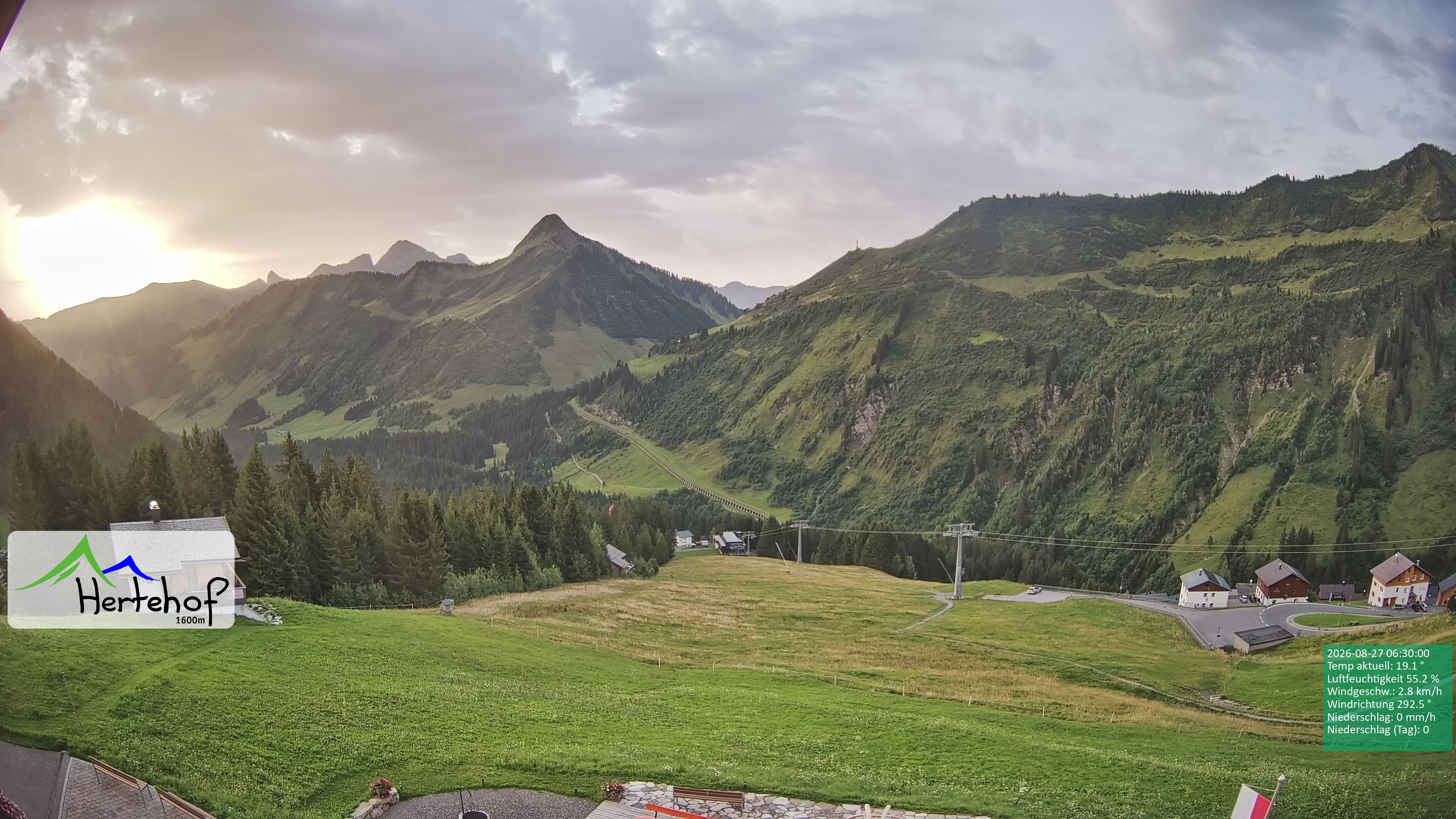 Archiv Foto Webcam Damüls: Blick vom Hertehof