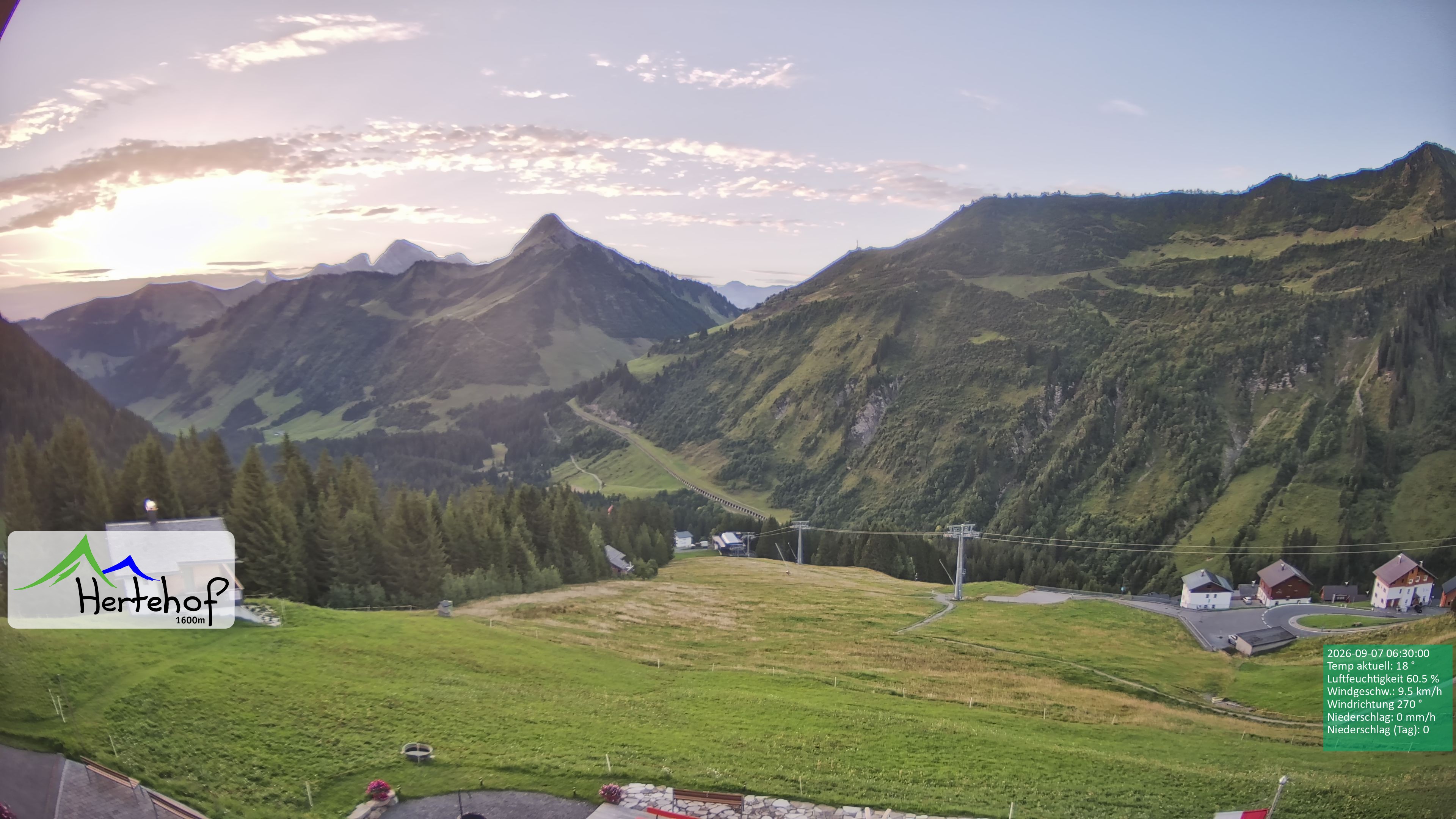 Archiv Foto Webcam Damüls: Blick vom Hertehof