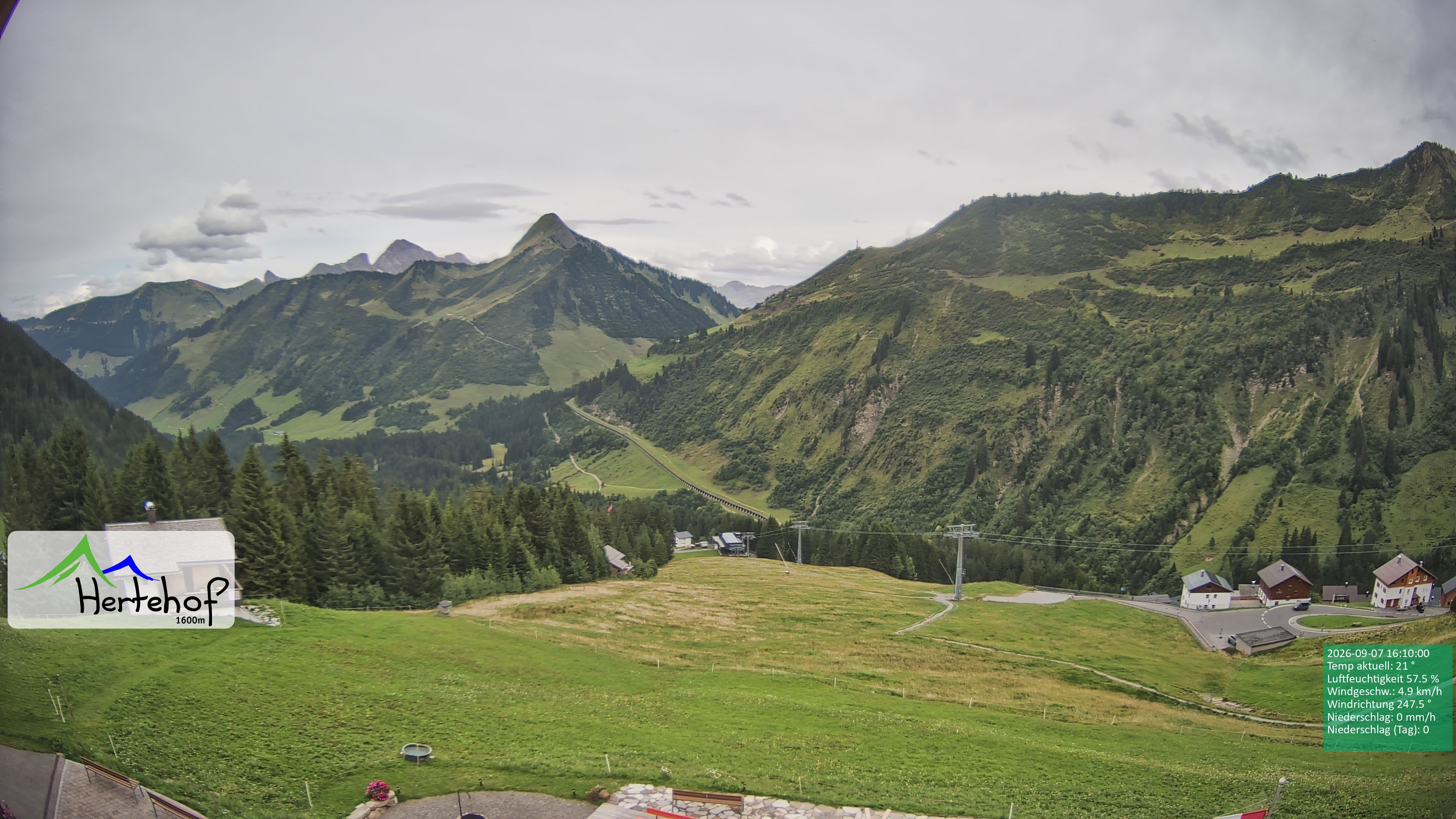 Archiv Foto Webcam Damüls: Blick vom Hertehof