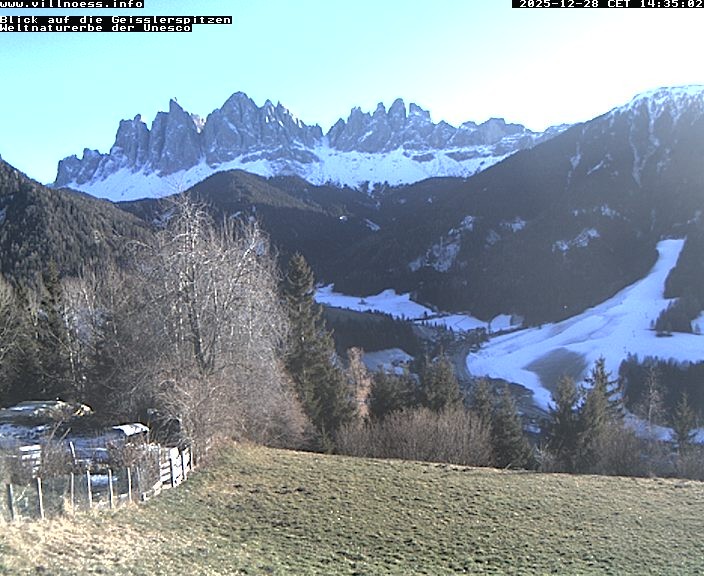 Archiv Foto Webcam Villnöss - Blick auf St. Magdalena und Geisslerspitzen