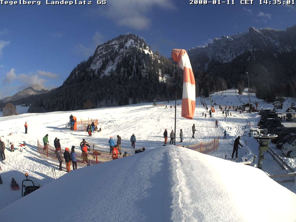 Archiv Foto Webcam Schwangau: Landeplatz am Tegelberg