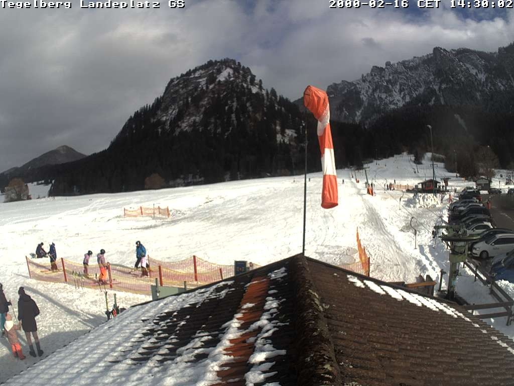 Archiv Foto Webcam Schwangau: Landeplatz am Tegelberg