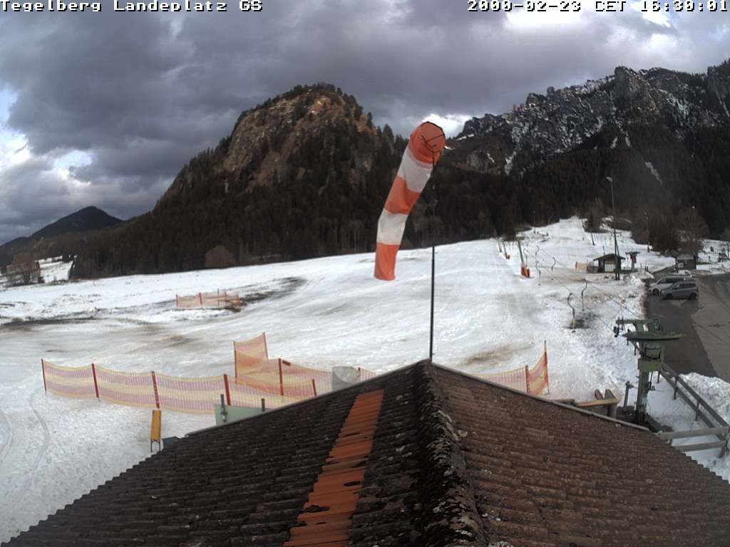 Archiv Foto Webcam Schwangau: Landeplatz am Tegelberg