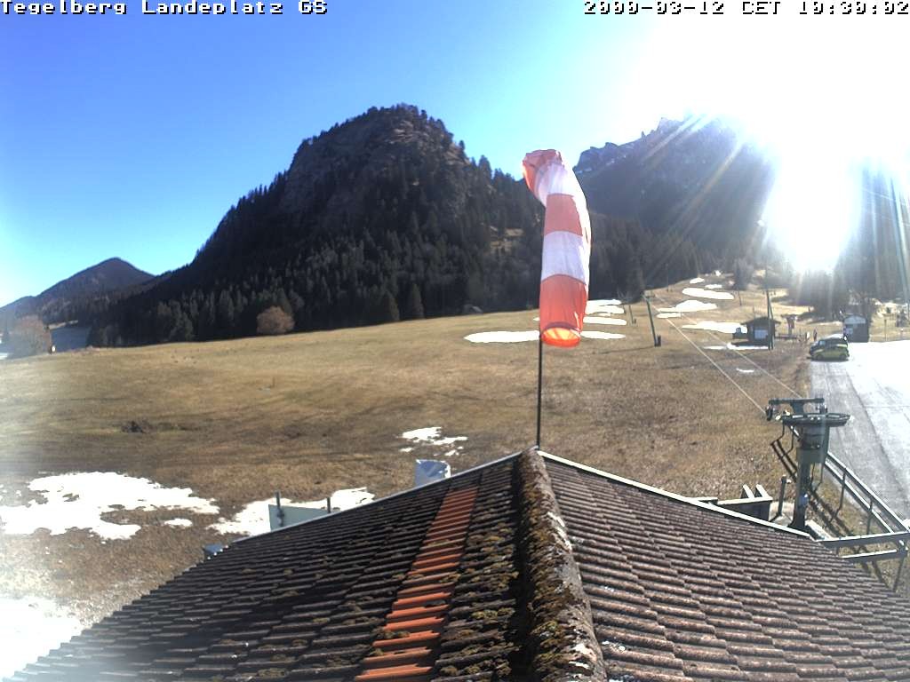 Archived image Webcam Tegelberg - Landing place