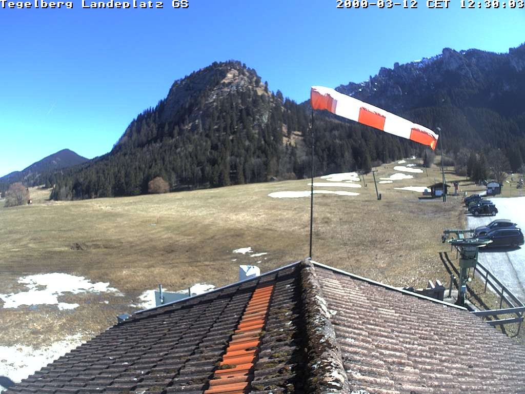 Archived image Webcam Tegelberg - Landing place