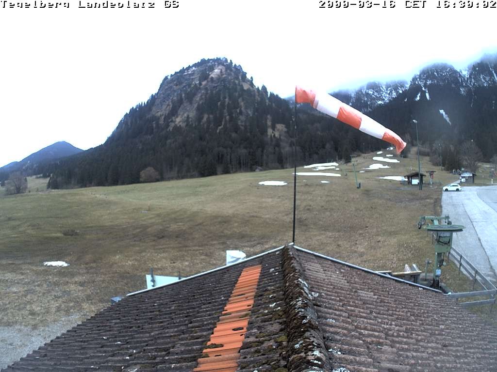 Archived image Webcam Tegelberg - Landing place