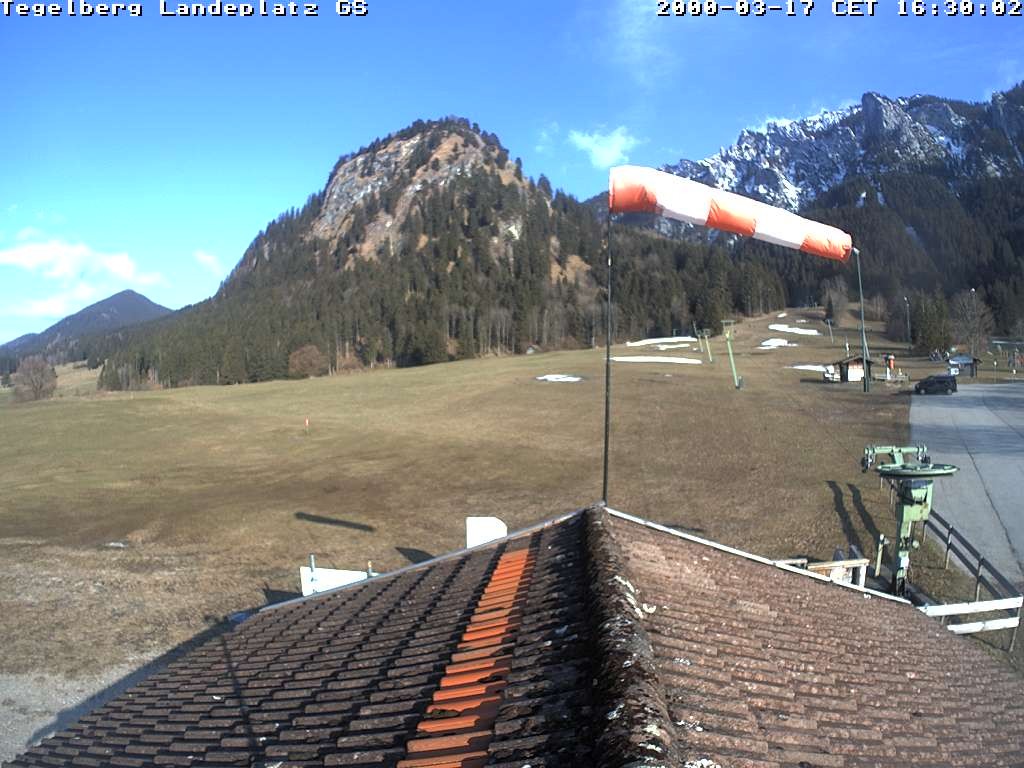 Archiv Foto Webcam Schwangau: Landeplatz am Tegelberg