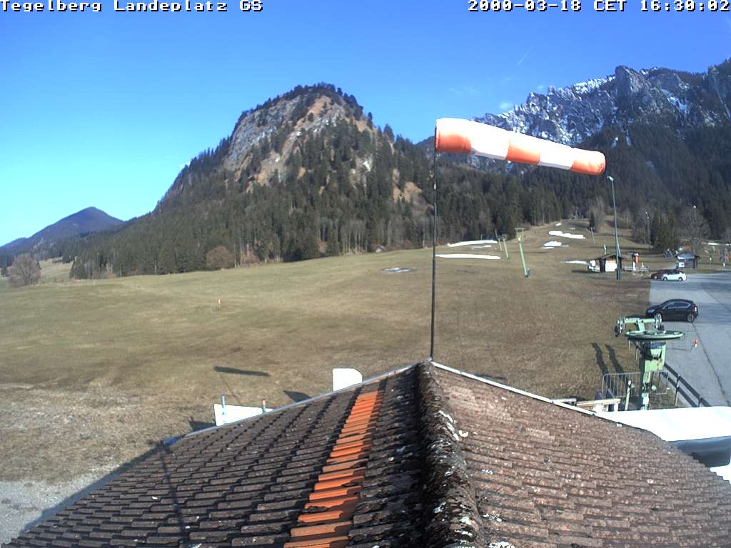 Archiv Foto Webcam Schwangau: Landeplatz am Tegelberg