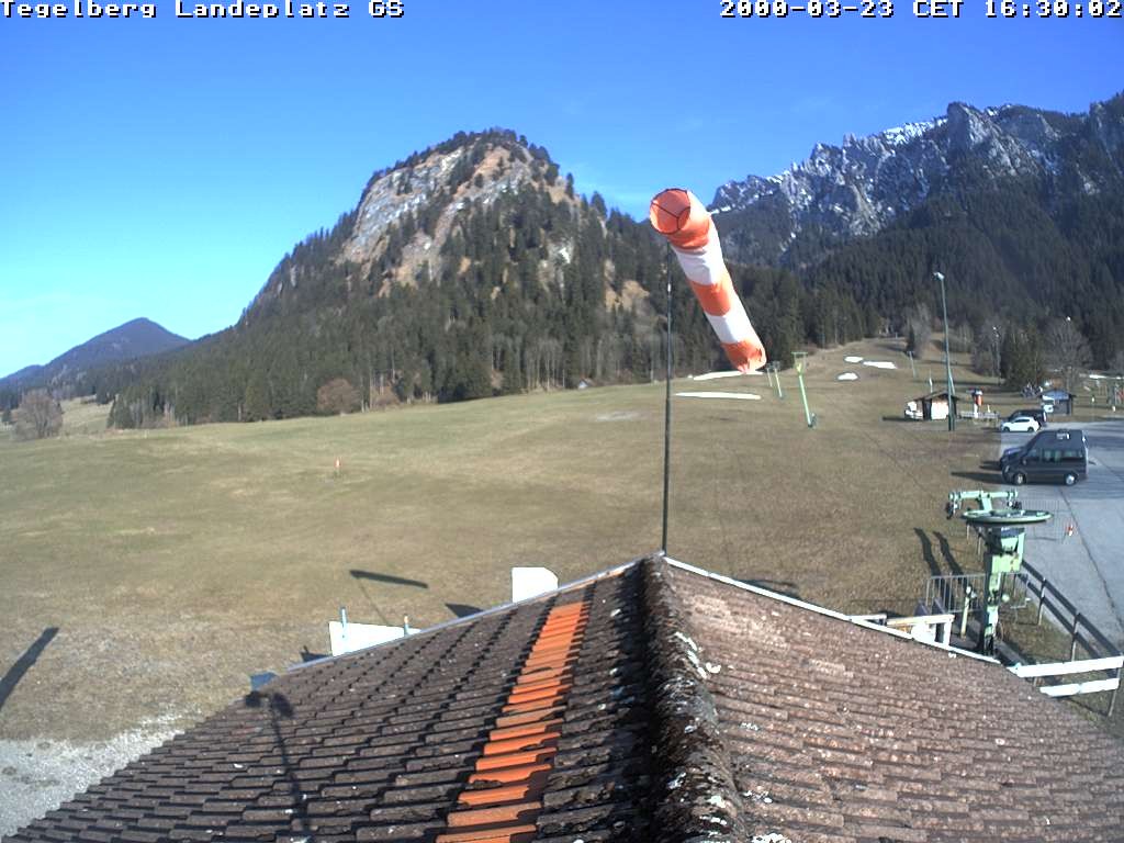 Archiv Foto Webcam Schwangau: Landeplatz am Tegelberg