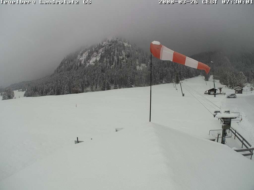 Archiv Foto Webcam Schwangau: Landeplatz am Tegelberg