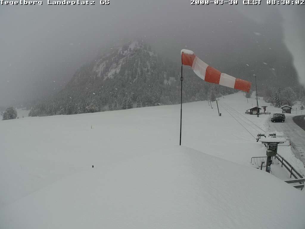 Archived image Webcam Tegelberg - Landing place