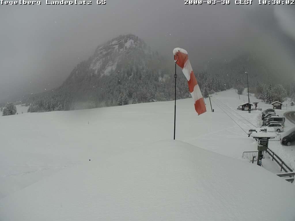 Archived image Webcam Tegelberg - Landing place