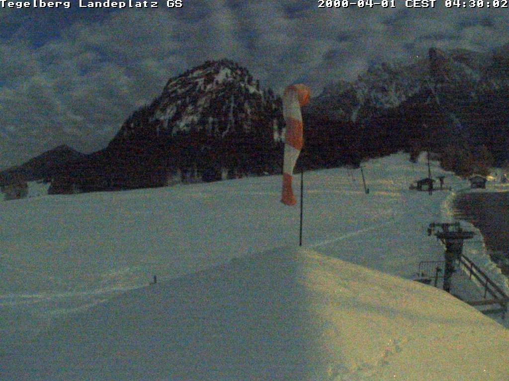 Archived image Webcam Tegelberg - Landing place