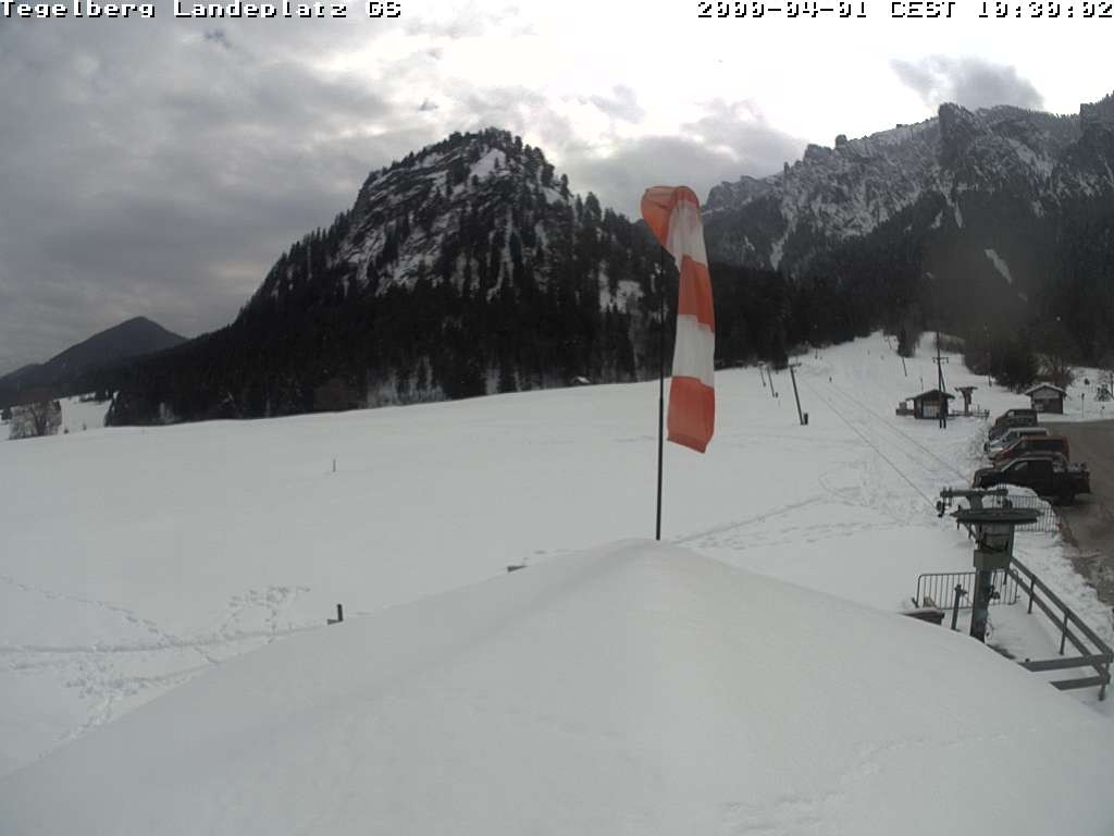 Archived image Webcam Tegelberg - Landing place