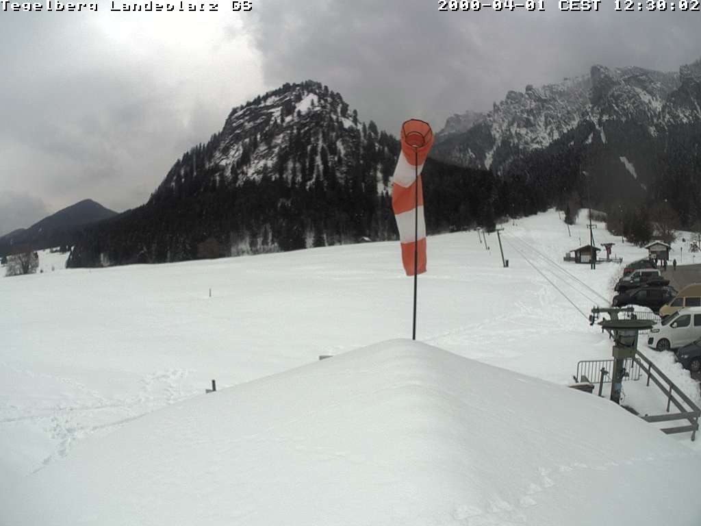 Archived image Webcam Tegelberg - Landing place