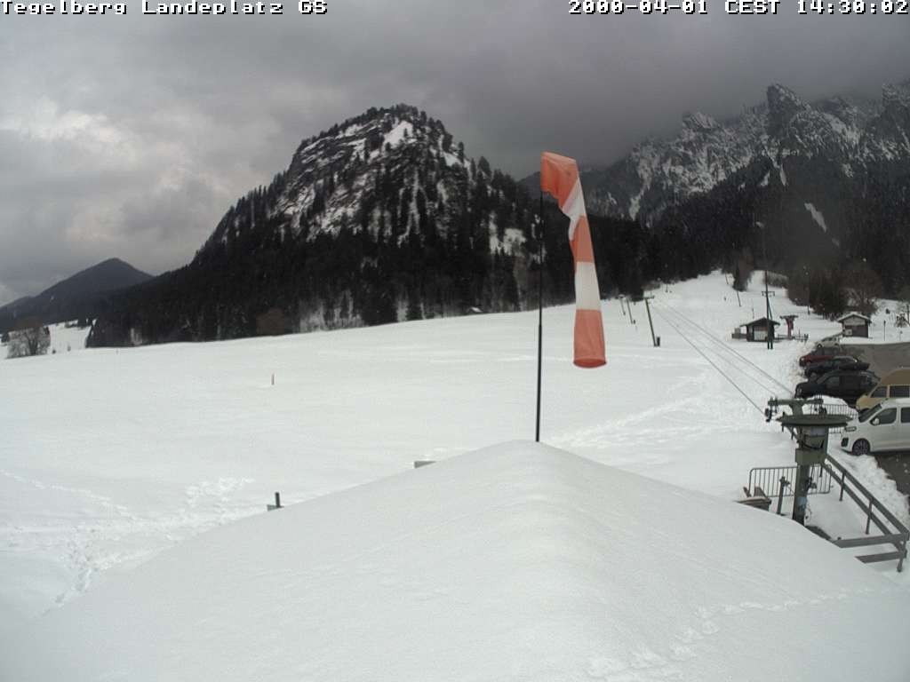 Archived image Webcam Tegelberg - Landing place