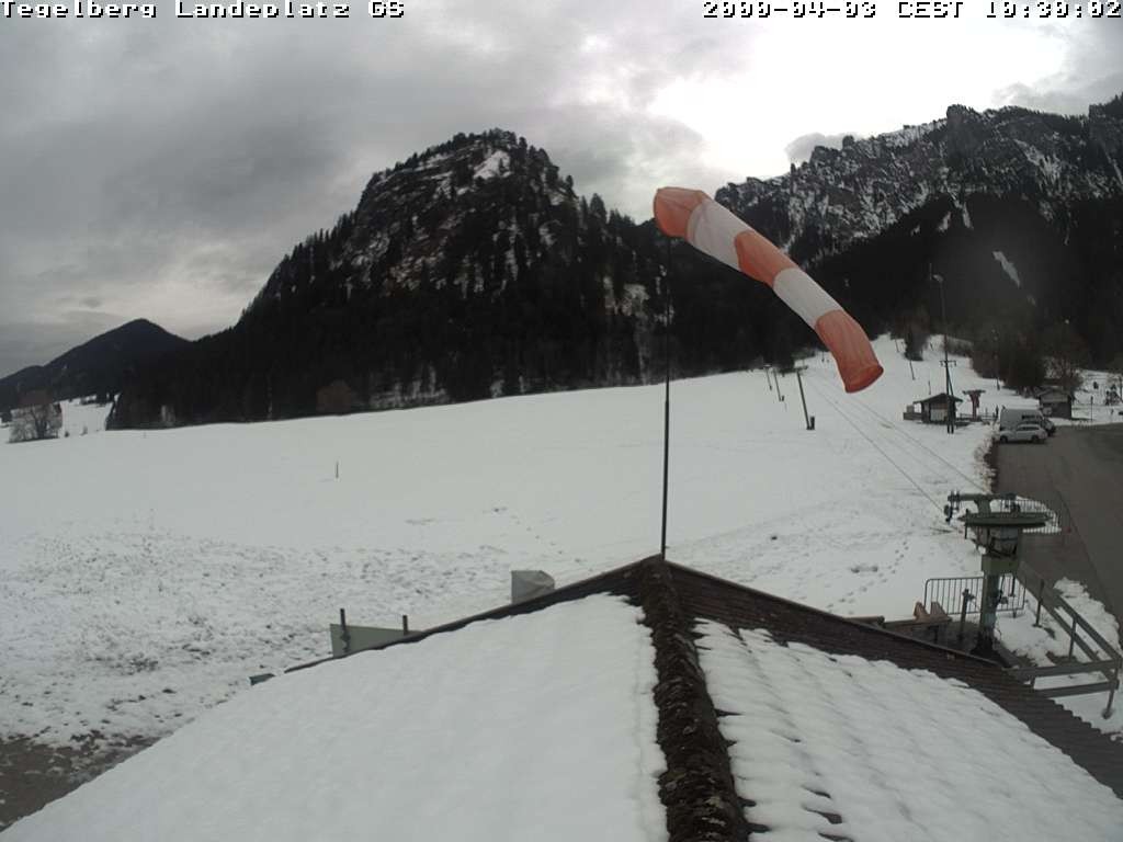 Archived image Webcam Tegelberg - Landing place