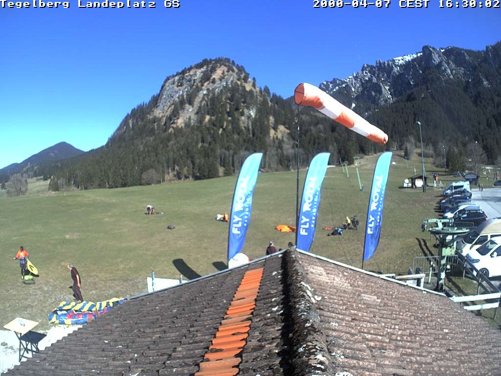 Archiv Foto Webcam Schwangau: Landeplatz am Tegelberg