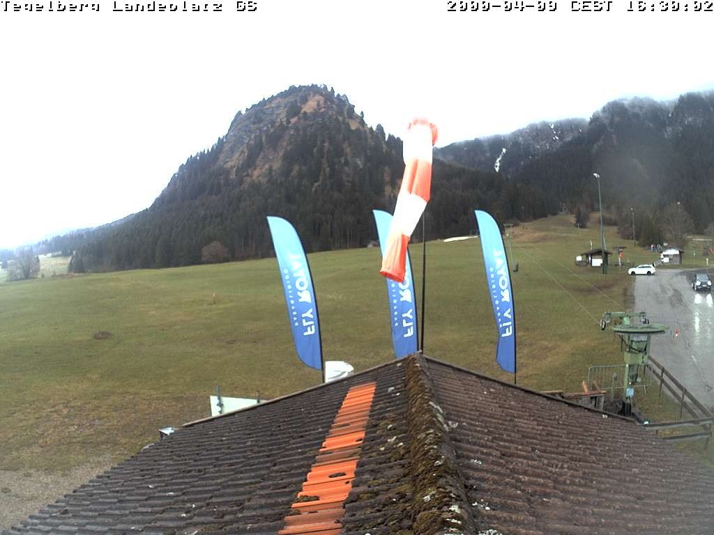 Archived image Webcam Tegelberg - Landing place