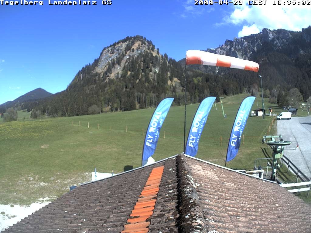 Archived image Webcam Tegelberg - Landing place