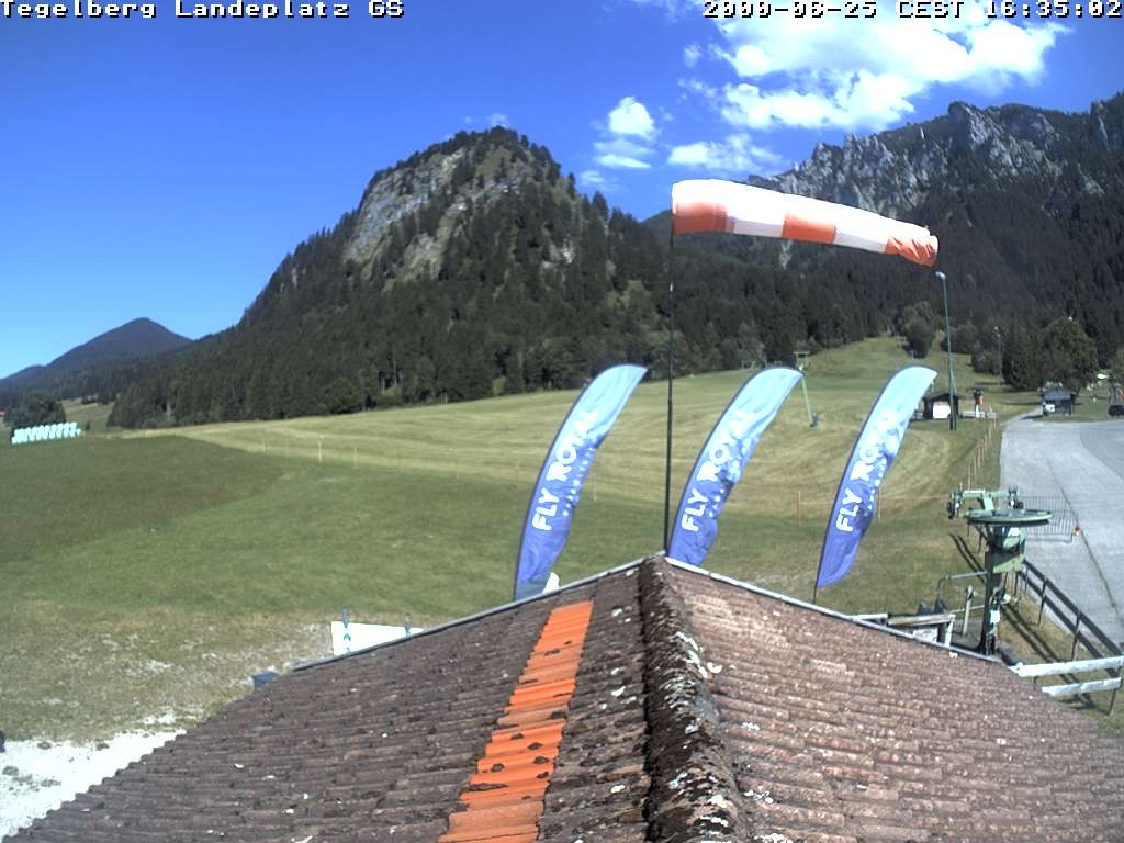 Archiv Foto Webcam Schwangau: Landeplatz am Tegelberg