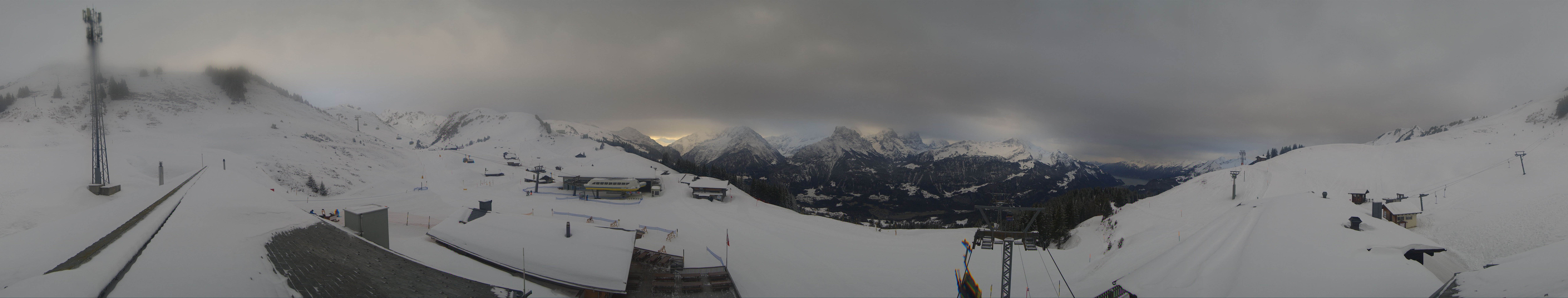 Archiv Foto Webcam Panoramacam Meiringen Hasliberg Mittelstation Käserstatt
