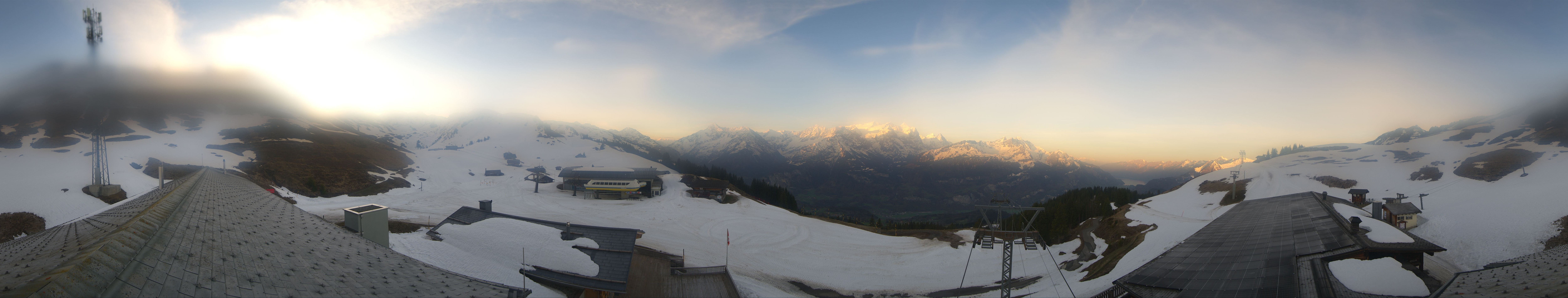 Archiv Foto Webcam Panoramacam Meiringen Hasliberg Mittelstation Käserstatt
