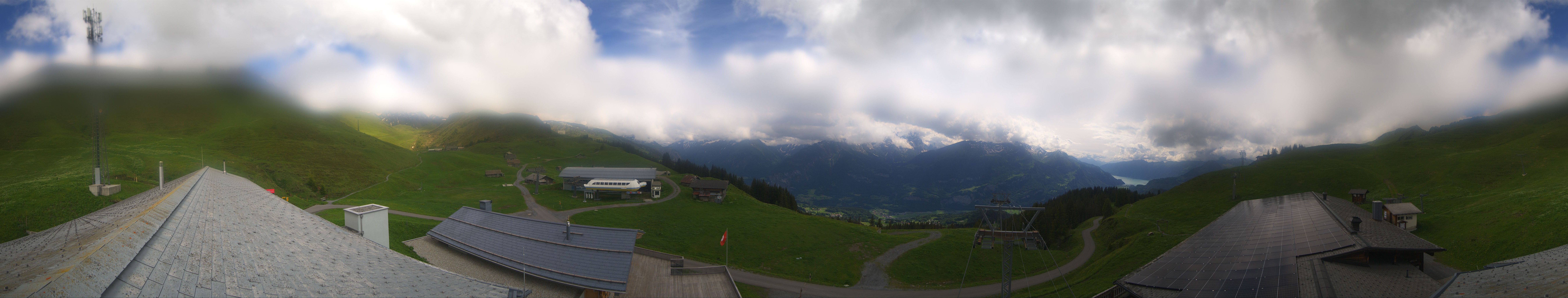 Archiv Foto Webcam Panoramacam Meiringen Hasliberg Mittelstation Käserstatt