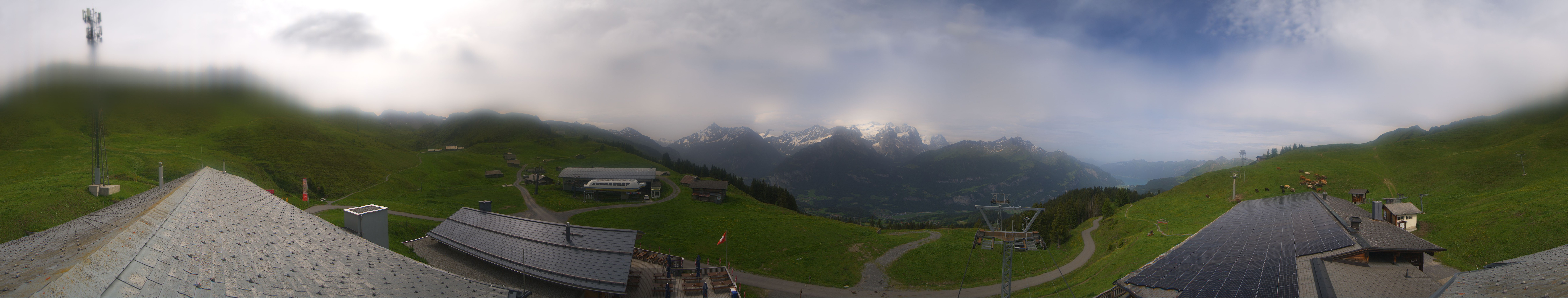 Archiv Foto Webcam Panoramacam Meiringen Hasliberg Mittelstation Käserstatt