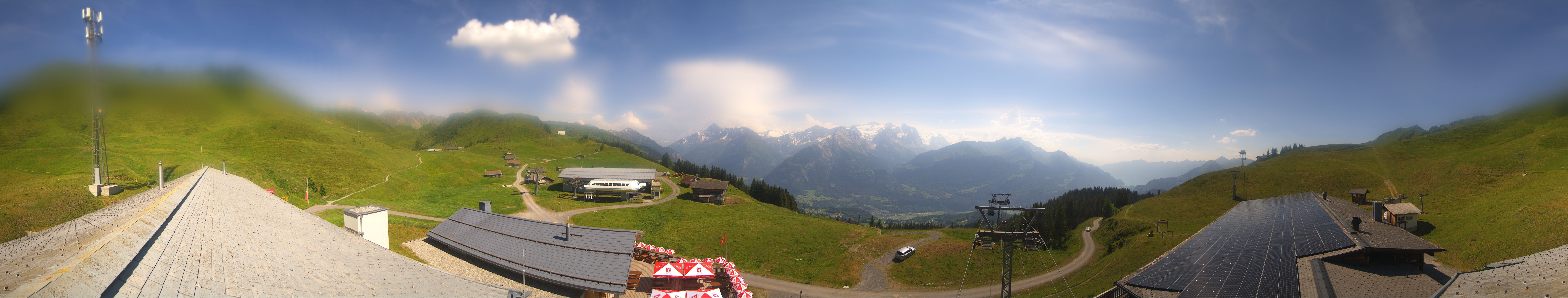 Archived image Webcam Roundshot Meiringen Hasliberg Mid-Station Kaeserstatt