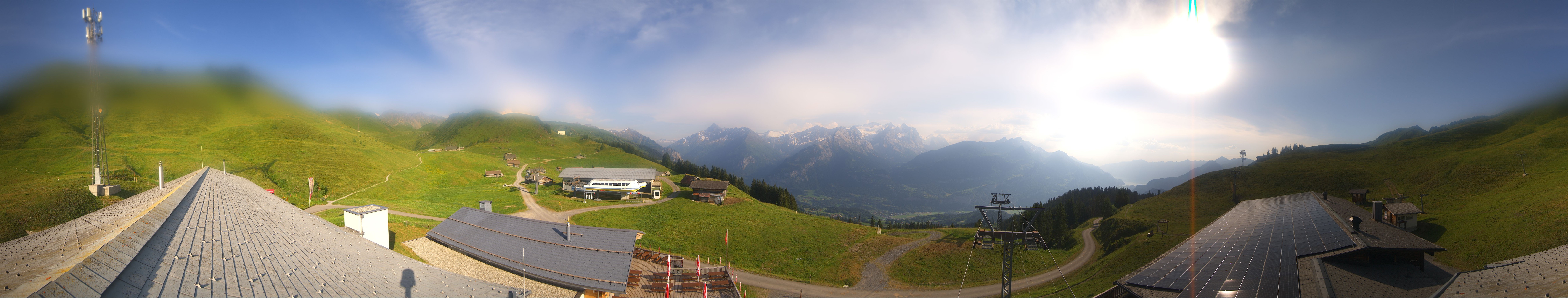 Archived image Webcam Roundshot Meiringen Hasliberg Mid-Station Kaeserstatt