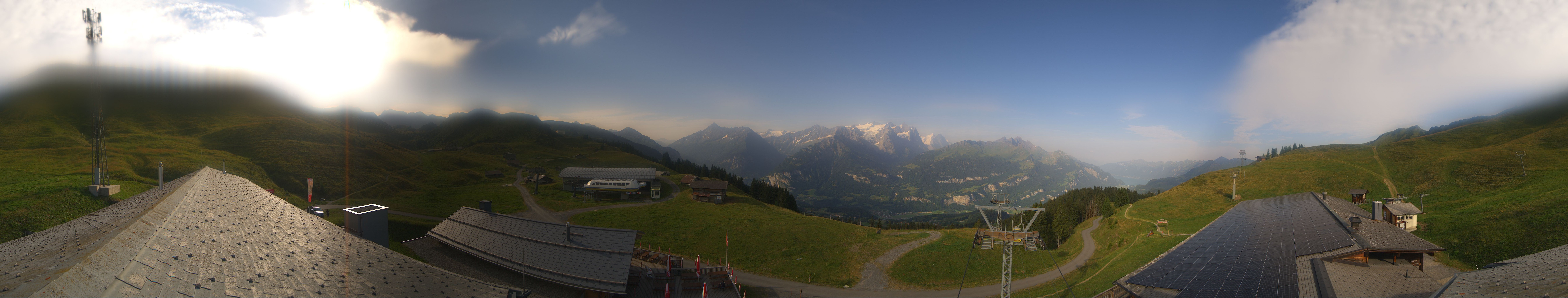 Archiv Foto Webcam Panoramacam Meiringen Hasliberg Mittelstation Käserstatt