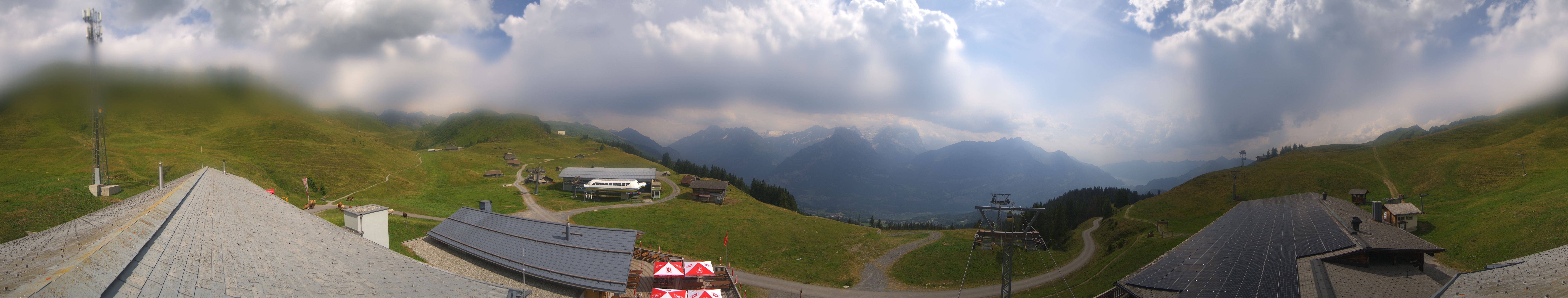Archiv Foto Webcam Panoramacam Meiringen Hasliberg Mittelstation Käserstatt