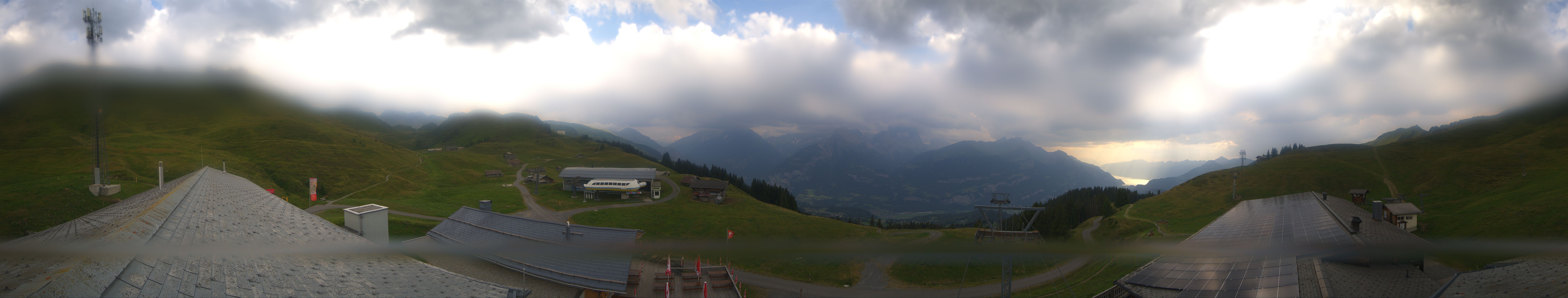 Archiv Foto Webcam Panoramacam Meiringen Hasliberg Mittelstation Käserstatt