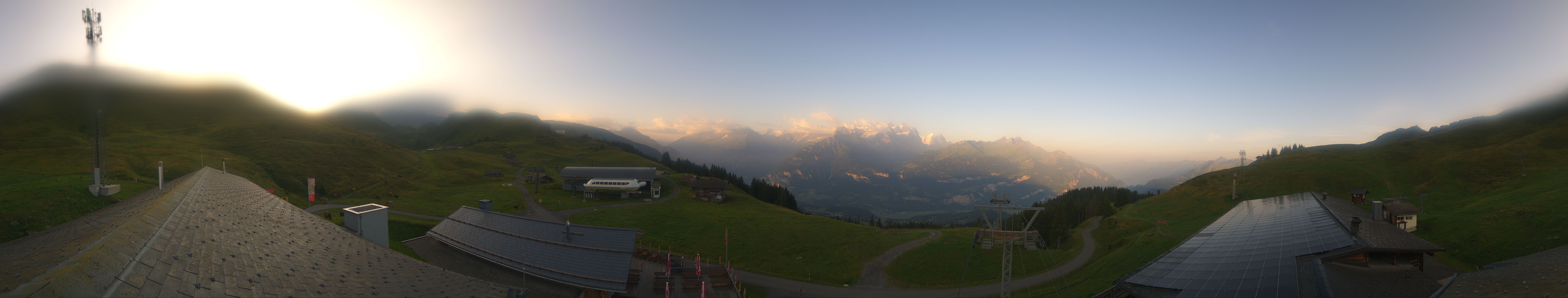 Archived image Webcam Roundshot Meiringen Hasliberg Mid-Station Kaeserstatt
