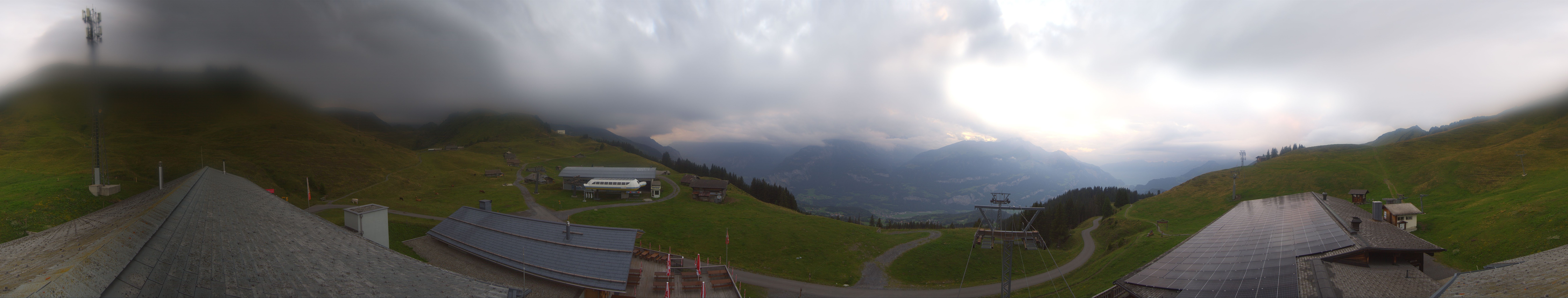 Archived image Webcam Roundshot Meiringen Hasliberg Mid-Station Kaeserstatt