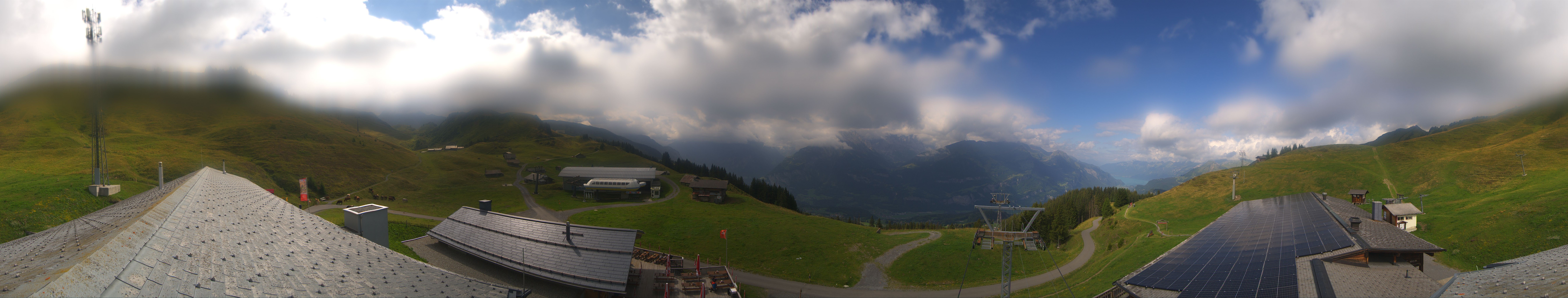 Archived image Webcam Roundshot Meiringen Hasliberg Mid-Station Kaeserstatt