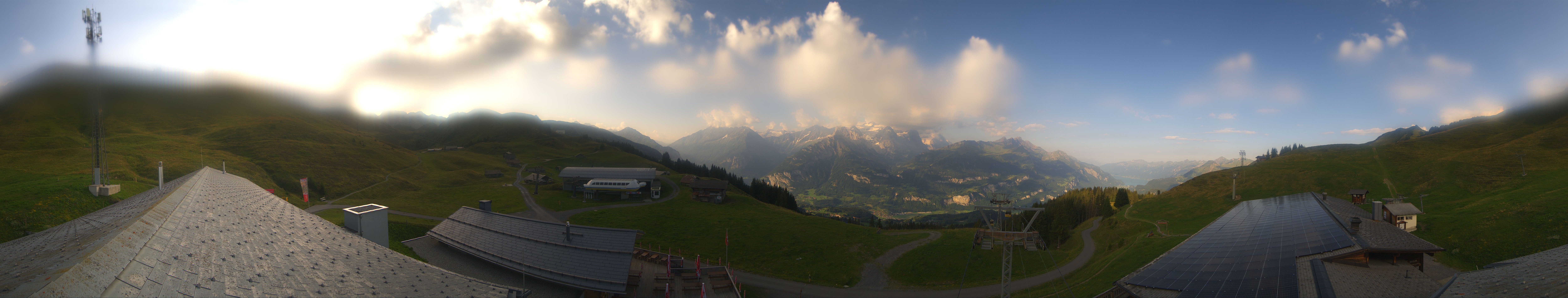 Archiv Foto Webcam Panoramacam Meiringen Hasliberg Mittelstation Käserstatt