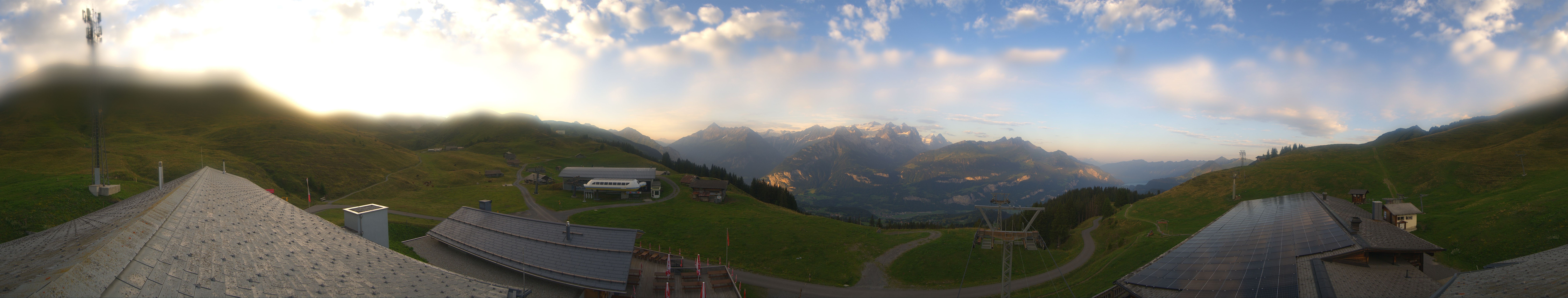 Archived image Webcam Roundshot Meiringen Hasliberg Mid-Station Kaeserstatt