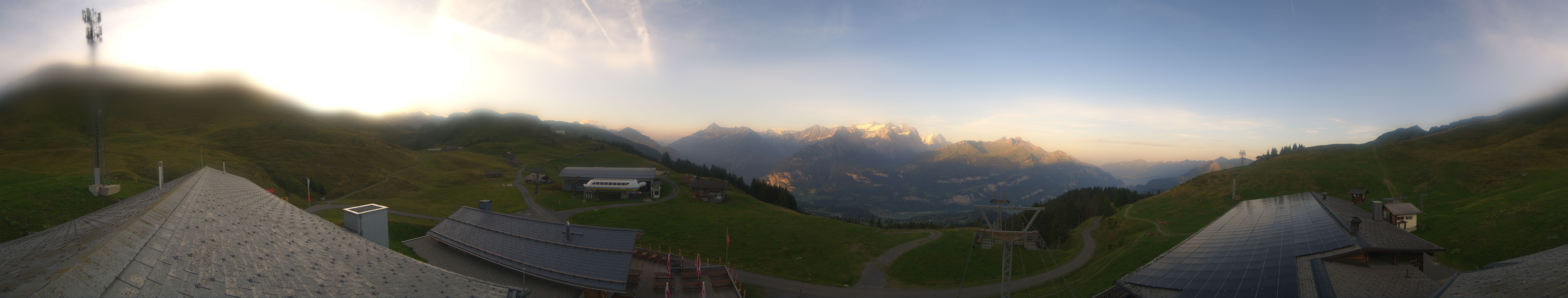 Archiv Foto Webcam Panoramacam Meiringen Hasliberg Mittelstation Käserstatt