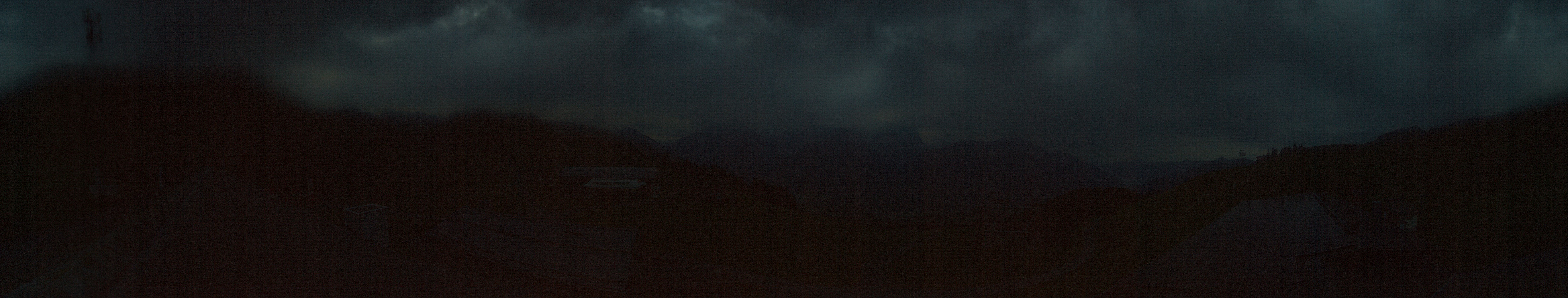 Archived image Webcam Roundshot Meiringen Hasliberg Mid-Station Kaeserstatt