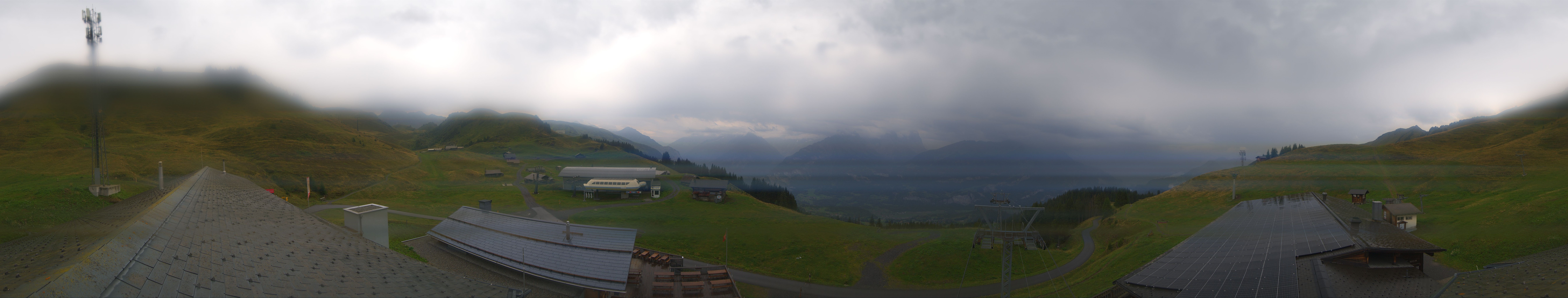 Archived image Webcam Roundshot Meiringen Hasliberg Mid-Station Kaeserstatt